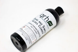 Pure & Simple Glass Cleaner - Image 2